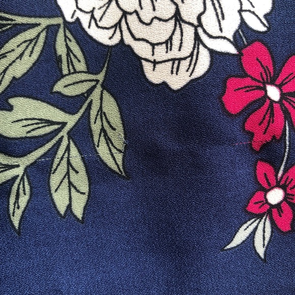 Francescas Collections Miami Navy Floral Choker Neck Cutout Dress Size M - Picture 8 of 11